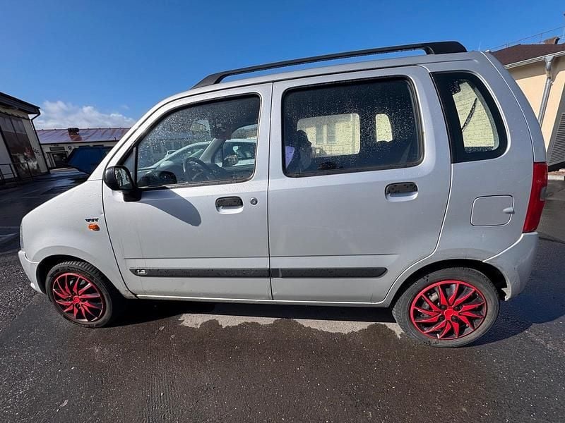 Gebraucht Suzuki Wagon R+ 2004 Silber Van / Kleinbus