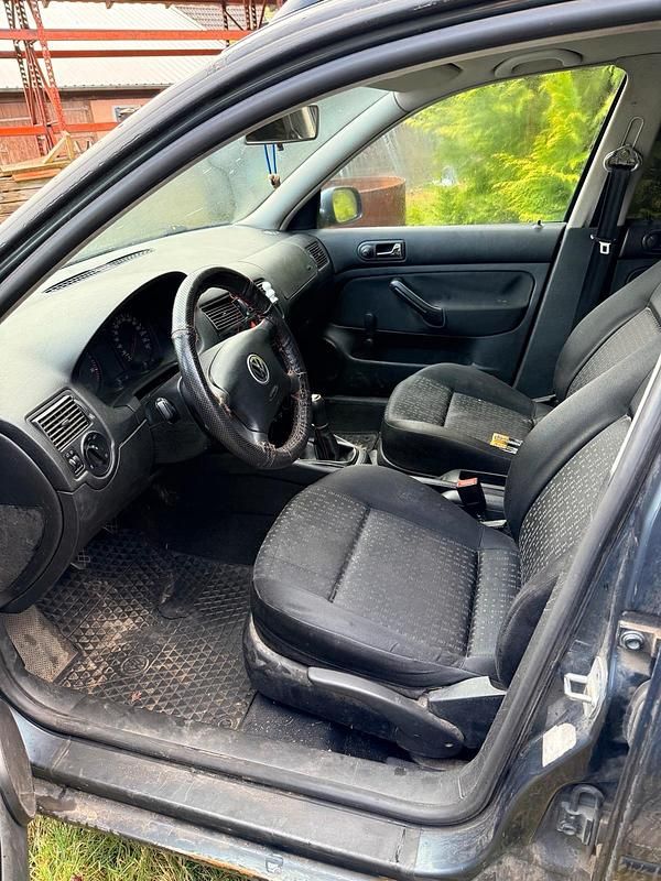 Gebraucht VW Golf IV 101 PS (74 kW) 2002 Grau Kombi