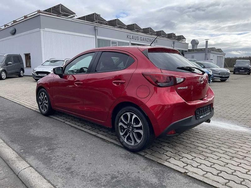 Gebraucht Mazda 2 Sports-Line 116 PS (85 kW) 2017 Rot Limousine