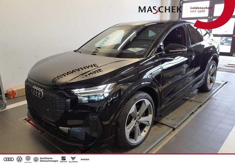 Mythosschwarz metallic Gebraucht 2022 Audi Q4 Sportback e-tron S-Line SUV | 31.440 € (Guter Preis) - Bild 1/4