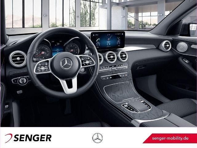 Gebraucht Mercedes GLC400d 330 PS (242 kW) 2021 Lack obsidianschwarz met SUV