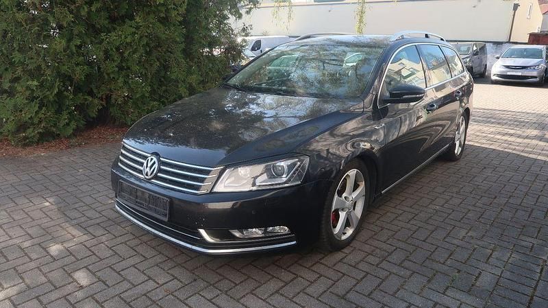 Gebraucht VW Passat Highline 170 PS (125 kW) 2012 Schwarz Kombi