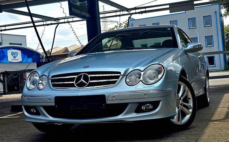 Silber Gebraucht 2005 Mercedes CLK200 Avantgarde Coupé | 9.990 € (Fairer Preis) - Bild 1/4