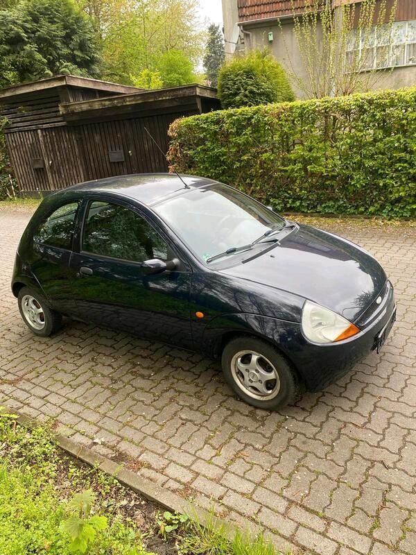 Schwarz Gebraucht 2004 Ford Ka Kleinwagen | 1.199 € (Fairer Preis) - Bild 1/4