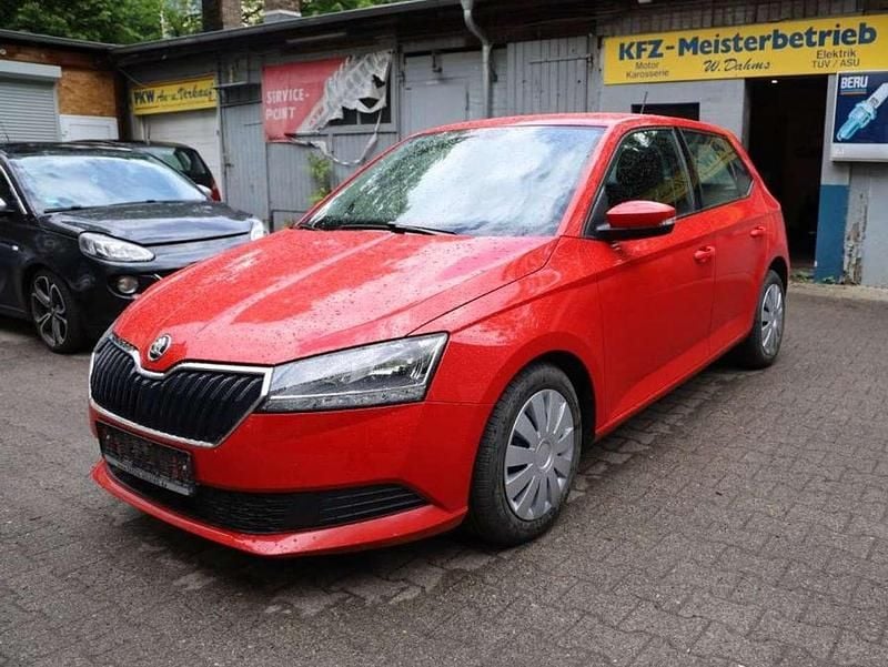 Rot Gebraucht 2021 Skoda Fabia Kleinwagen | 8.600 € (Superpreis) - Bild 1/4