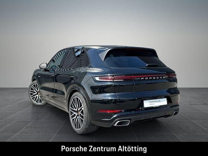 Gebraucht Porsche Cayenne 470 PS (345 kW) 2024 Chromitschwarzmetallic SUV