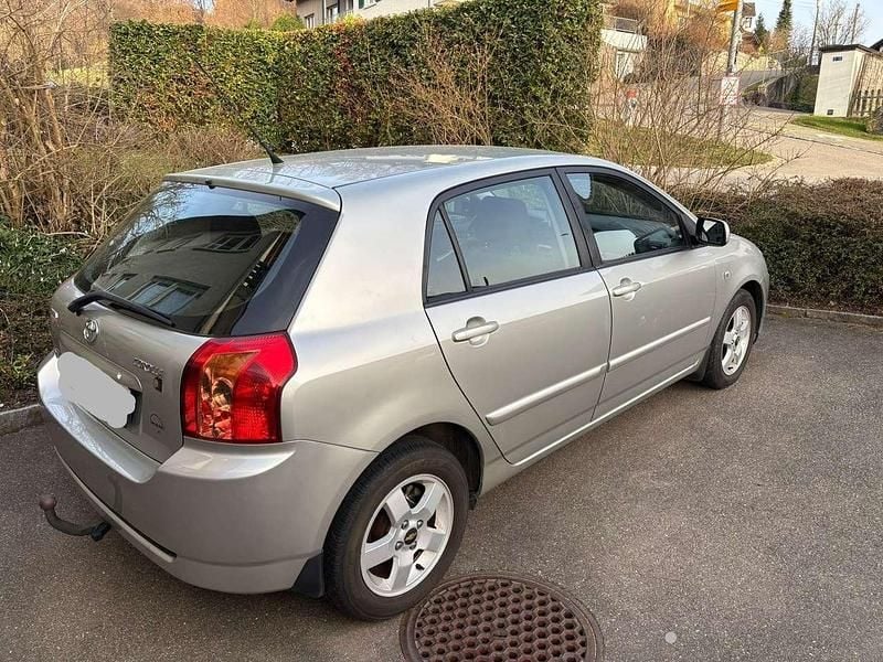 Gebraucht Toyota Corolla Terra 97 PS (71 kW) 2006 Silber Kleinwagen