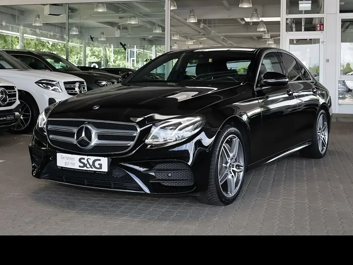 Gebraucht Mercedes E200 AMG 184 PS (135 kW) 2019 Limousine
