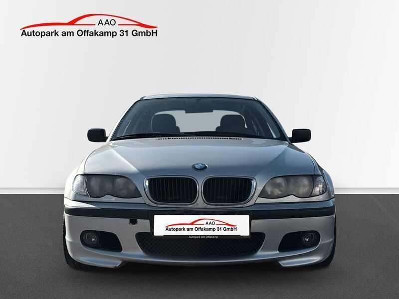 Second-hand BMW 318 143 CP (105 kW) 2003 Argintiu Berlinǎ