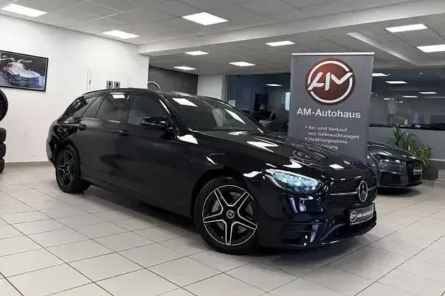 Second-hand Mercedes E300 AMG 320 CP (235 kW) 2022 Negru Break