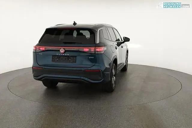 Nightshade blue metallic Neu 2025 VW Tayron Pro SUV | 42.295 € (Fairer Preis) - Bild 1/4