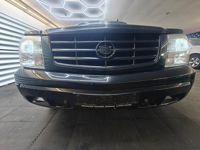 Gebraucht Cadillac Escalade 349 PS (256 kW) 2002 Schwarz SUV