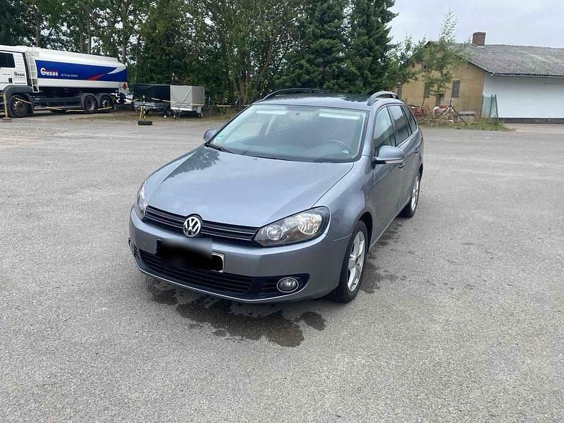 Grau Gebraucht 2011 VW Golf VI Limousine | 3.000 € (Superpreis) - Bild 1/4