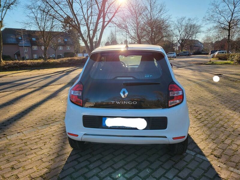 Gebraucht Renault Twingo Experience 71 PS (52 kW) 2016 Weiß Kleinwagen