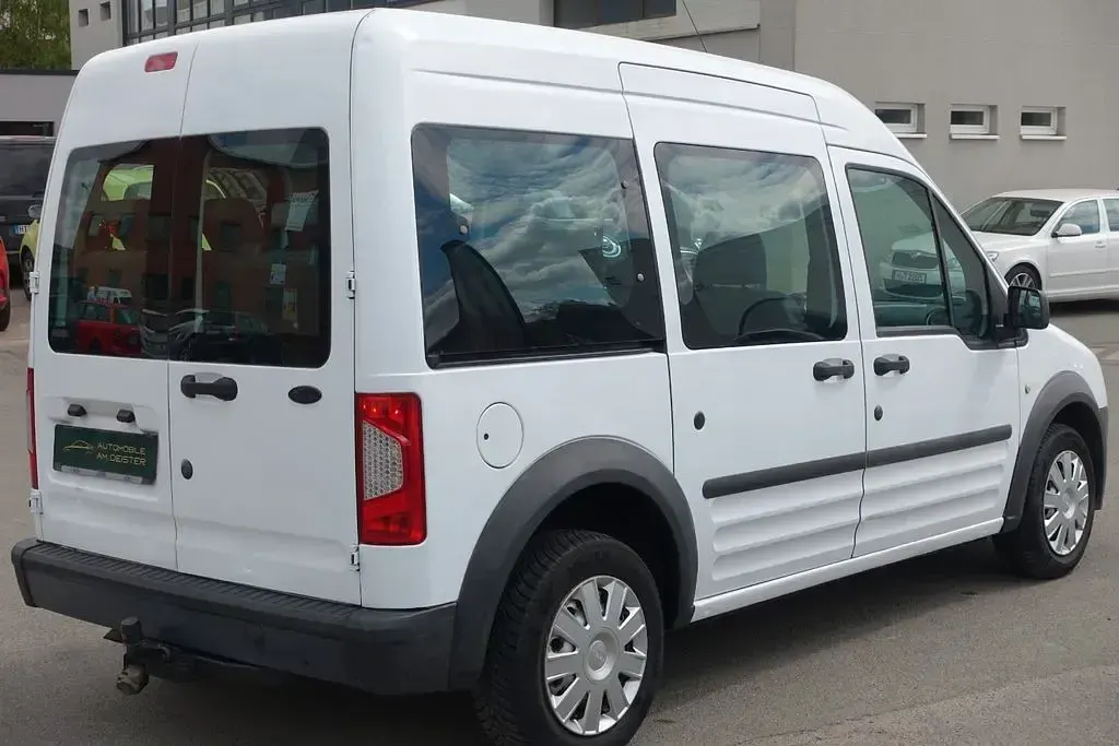 Gebraucht Ford Tourneo Connect 90 PS (66 kW) 2009 Weiß Van / Kleinbus