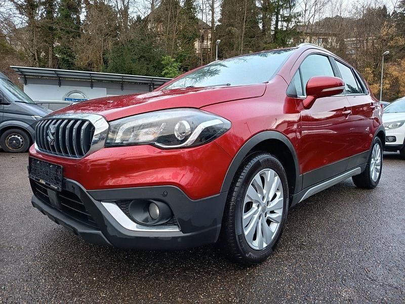 Gebraucht Suzuki SX4 140 PS (102 kW) 2019 Rot Kleinwagen