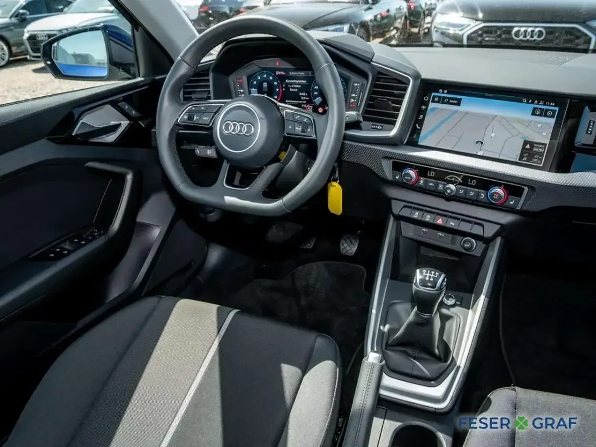 Gebraucht Audi A1 Sportback Advanced Plus 95 PS (69 kW) 2025 Navarrablau metallic Kleinwagen