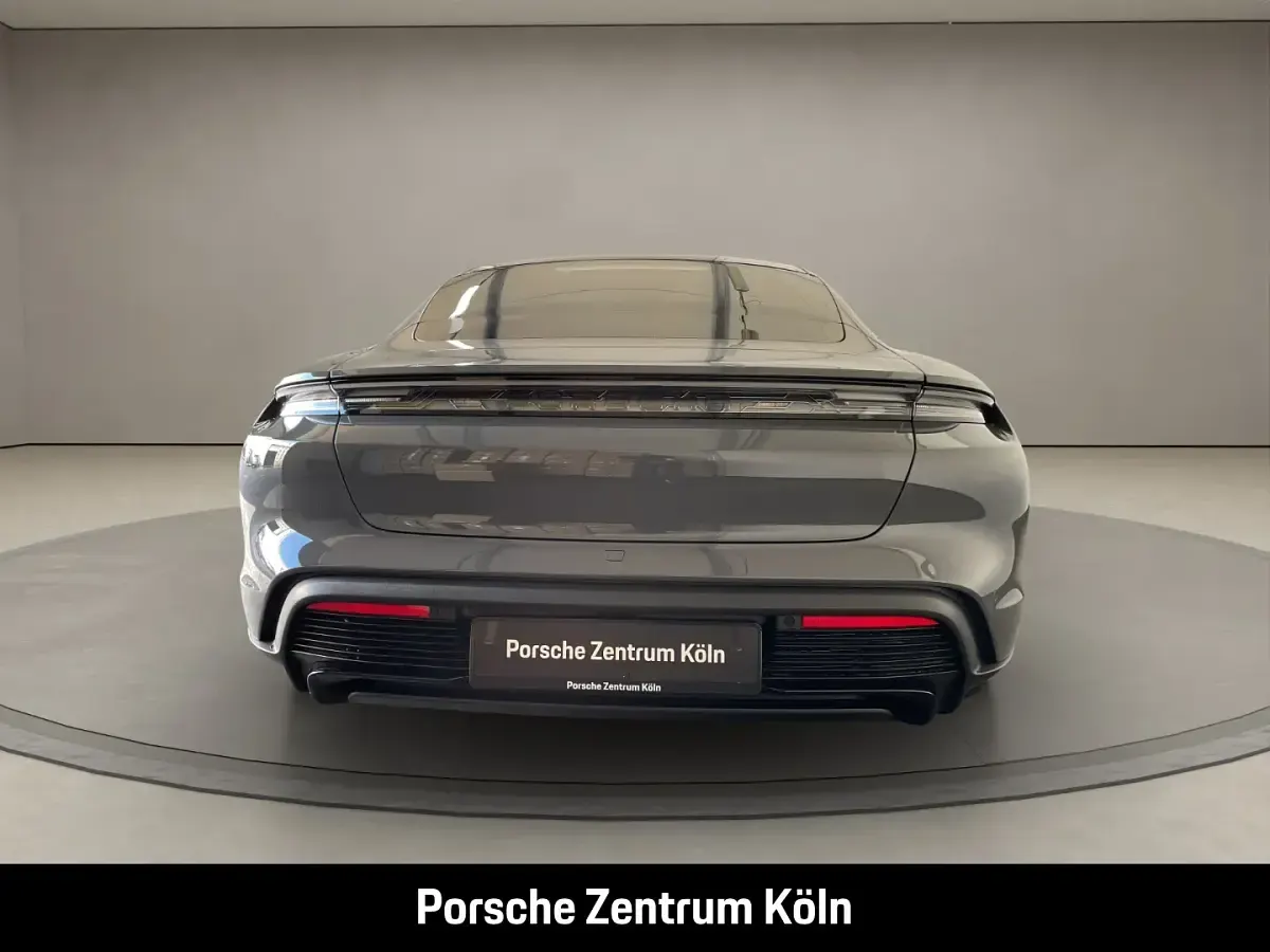 Gebraucht Porsche Taycan GTS 514 kW (700 PS) 2026 Grau Limousine