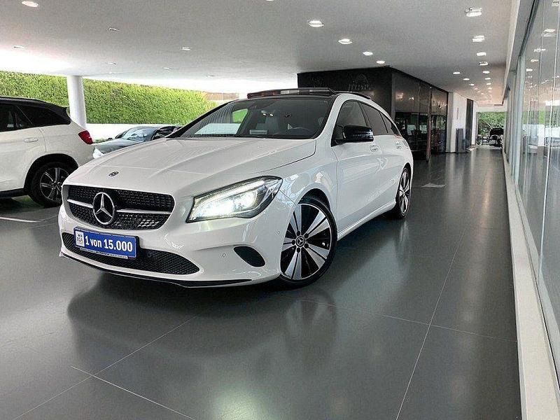 Polarweiss unilack Gebraucht 2019 Mercedes CLA200 Shooting Brake Business Kombi | 21.250 € (Guter Preis) - Bild 1/4