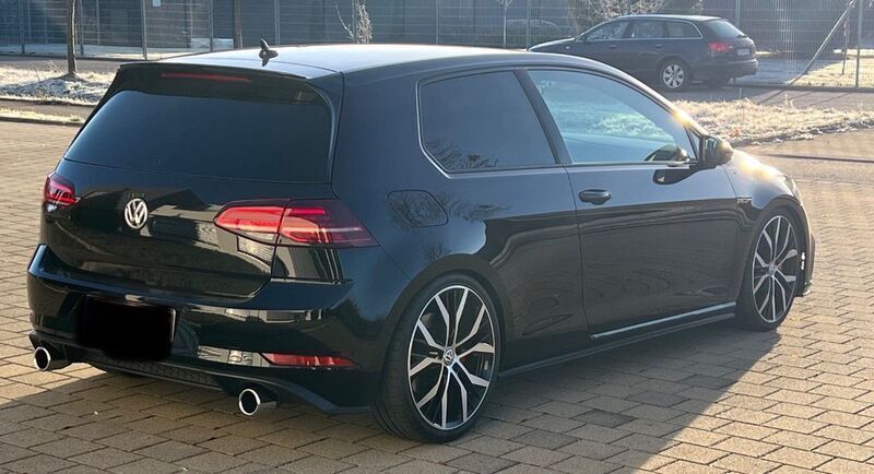 Gebraucht VW Golf VII GTI 245 PS (180 kW) 2018 Schwarz Limousine