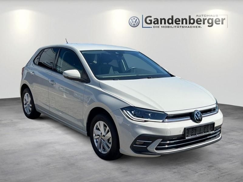 Gebraucht VW Polo Style 95 PS (69 kW) 2022 Ascotgrau Limousine