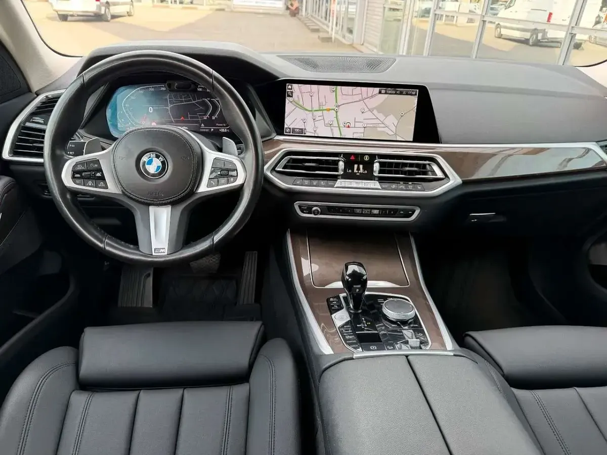 Gebraucht BMW X5 Performance 286 PS (210 kW) 2022 Saphirschwarz SUV