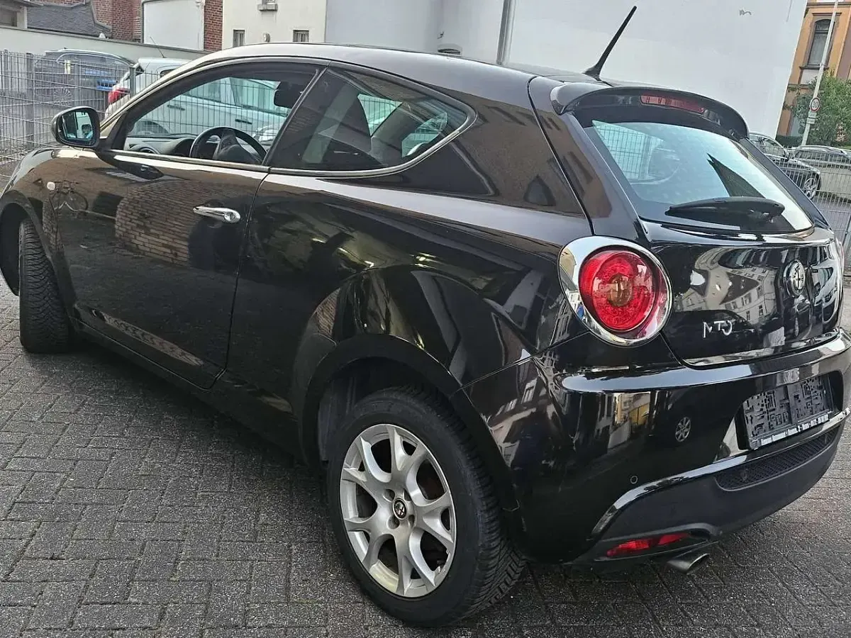 Gebraucht Alfa Romeo MiTo Super 105 PS (77 kW) 2011 Schwarz Kleinwagen