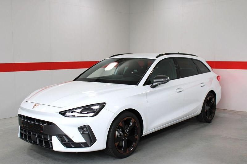 Neu Cupra Leon 204 PS (150 kW) 2025 Weiß Kombi