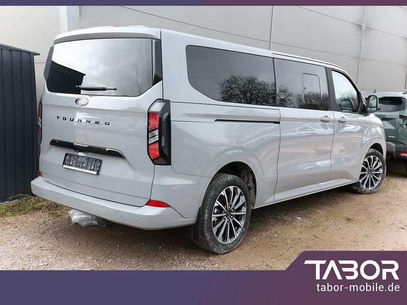 Neu Ford Tourneo Titanium 170 PS (125 kW) 2025 Grau Van / Kleinbus