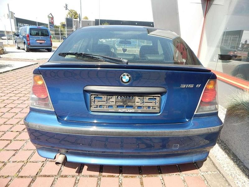 Gebraucht BMW 316 116 PS (85 kW) 2001 Blau Coupé