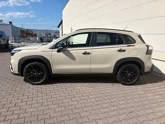 Neu Suzuki SX4 S-Cross Comfort+ 110 PS (80 kW) 2026 Beige SUV