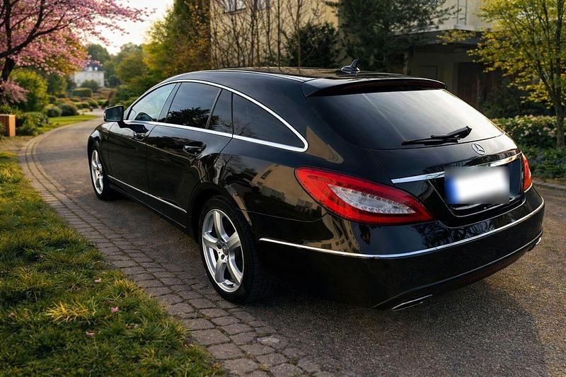 Gebraucht Mercedes CLS250 204 PS (150 kW) 2014 Schwarz Kombi