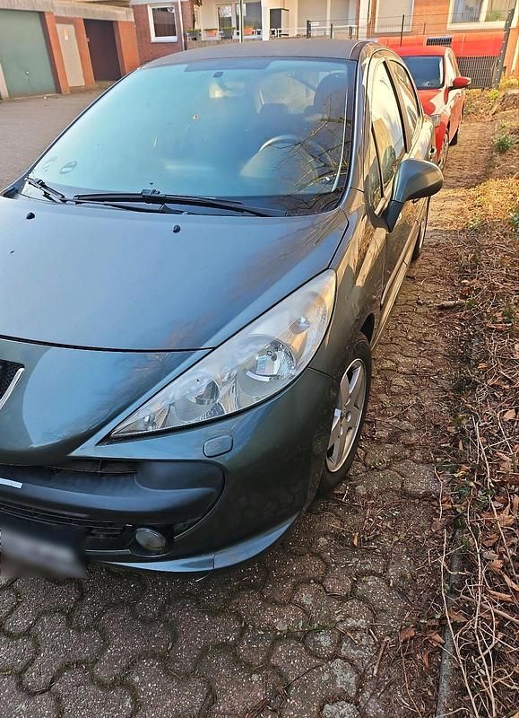 Gebraucht Peugeot 207 95 PS (69 kW) 2007 Grau Limousine