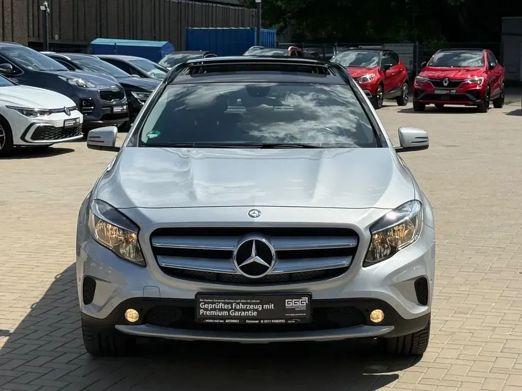 Gebraucht Mercedes GLA220 170 PS (125 kW) 2015 Silber SUV