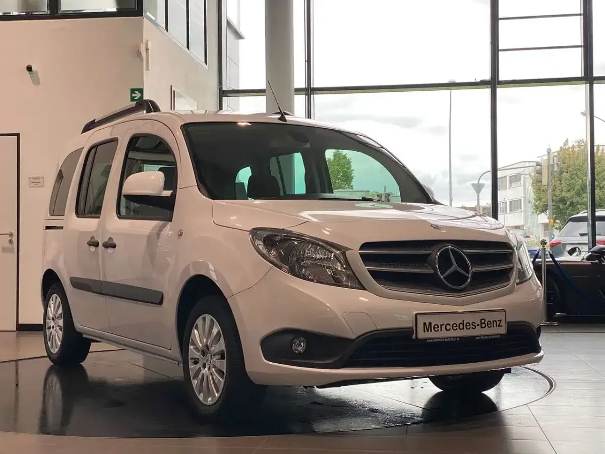Gebraucht Mercedes Citan 112 Edition 114 PS (83 kW) 2017 Weiß Van / Kleinbus