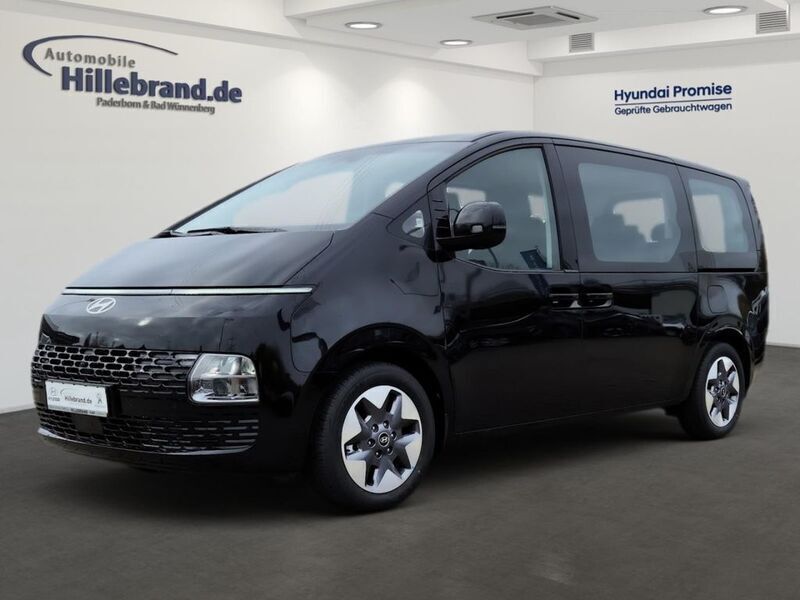 Abyss black Gebraucht 2024 Hyundai Staria Trend Van | 44.990 € - Bild 1/4