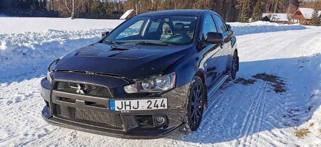 Used Mitsubishi Lancer Evolution 295 HP (216 kW) 2014 Black Sedan