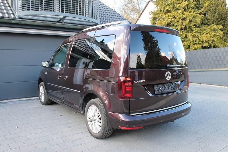 Gebraucht VW Caddy Highline 131 PS (96 kW) 2020 Schwarz Van / Kleinbus
