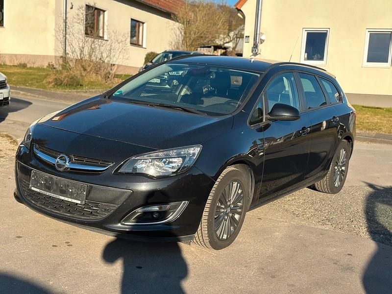 Schwarz Gebraucht 2013 Opel Astra Kombi | 5.990 € (Fairer Preis) - Bild 1/4