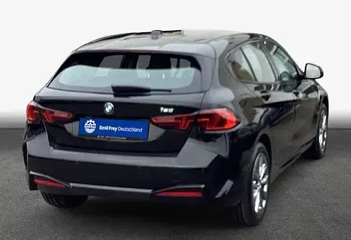 Nowe BMW 120 170 KM (125 kW) 2026 Czarny Hatchback