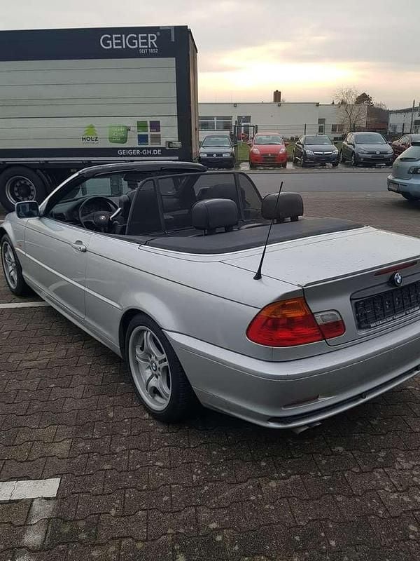 Gebraucht BMW 323 Cabriolet 170 PS (125 kW) 2000 Silber Cabrio