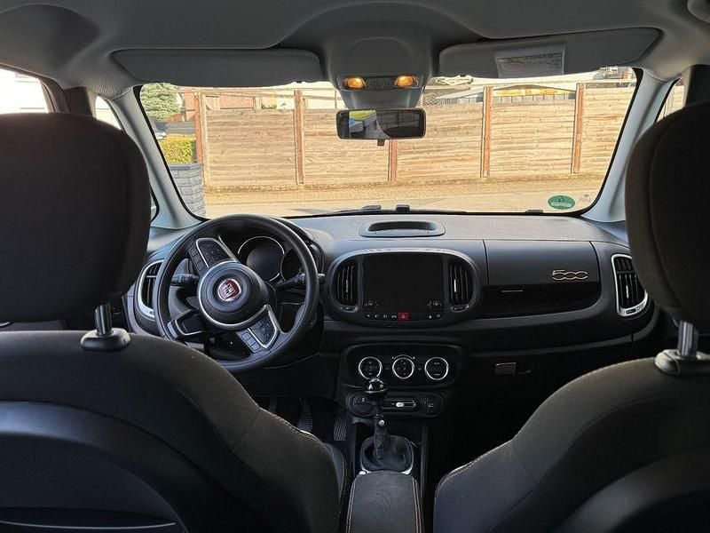 Schwarz Gebraucht 2020 Fiat 500L Cross Van / Kleinbus | 9.695 € (Guter Preis) - Bild 1/4