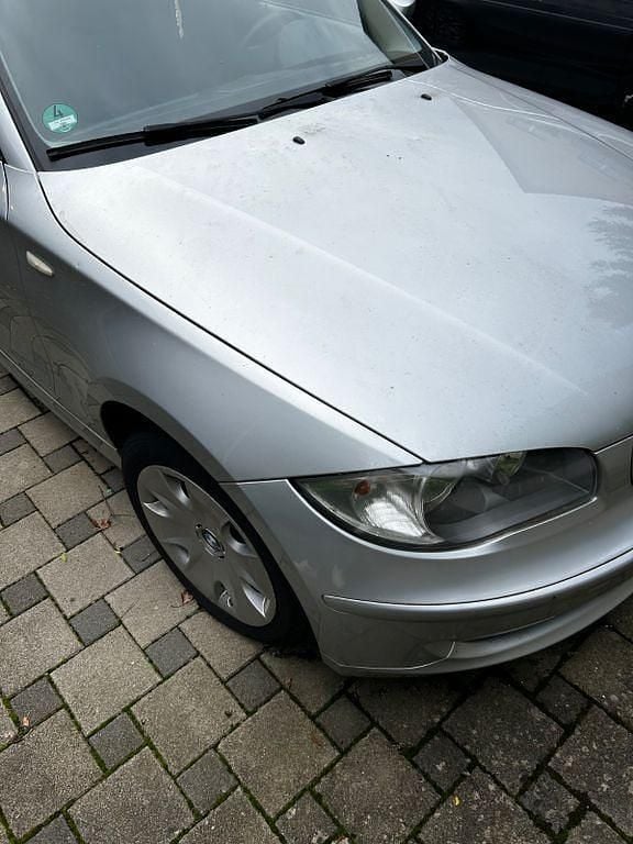 Silber Gebraucht 2009 BMW 116 Kleinwagen | 2.500 € (Superpreis) - Bild 1/4