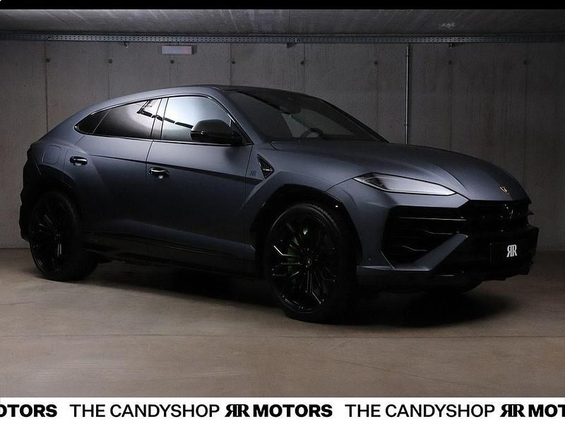 Grau Neu 2025 Lamborghini Urus SUV | 369.900 € (Etwas zu teuer) - Bild 1/4
