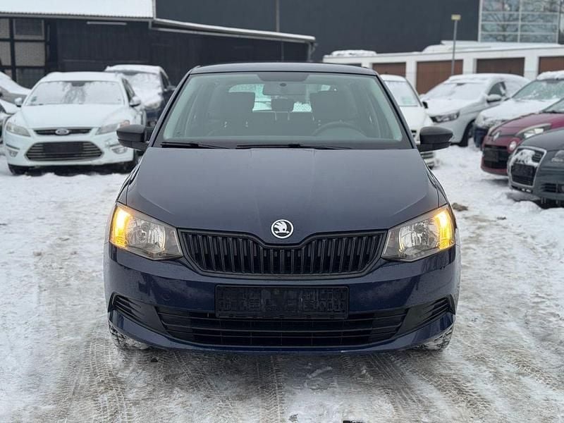 Blau Gebraucht 2015 Skoda Fabia Active Kombi | 3.999 € (Guter Preis) - Bild 1/4