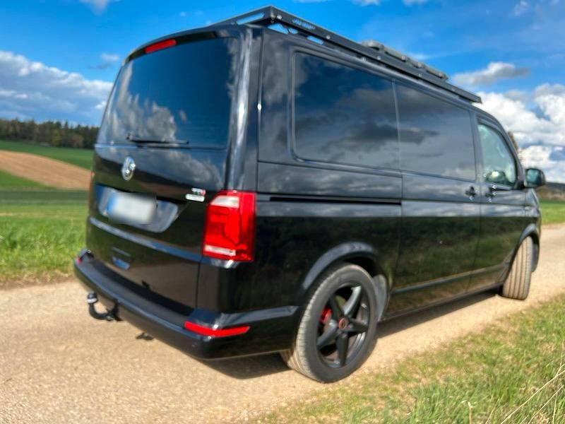 Usata VW Transporter 150 CV (110 kW) 2017 Nero Furgone