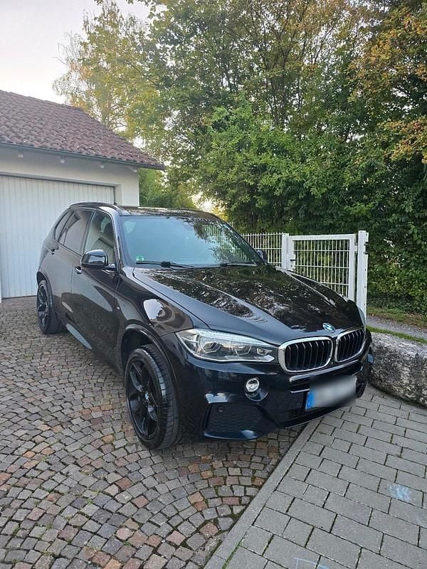Schwarz Gebraucht 2016 BMW X5 Shadowline SUV | 18.990 € (Fairer Preis) - Bild 1/4
