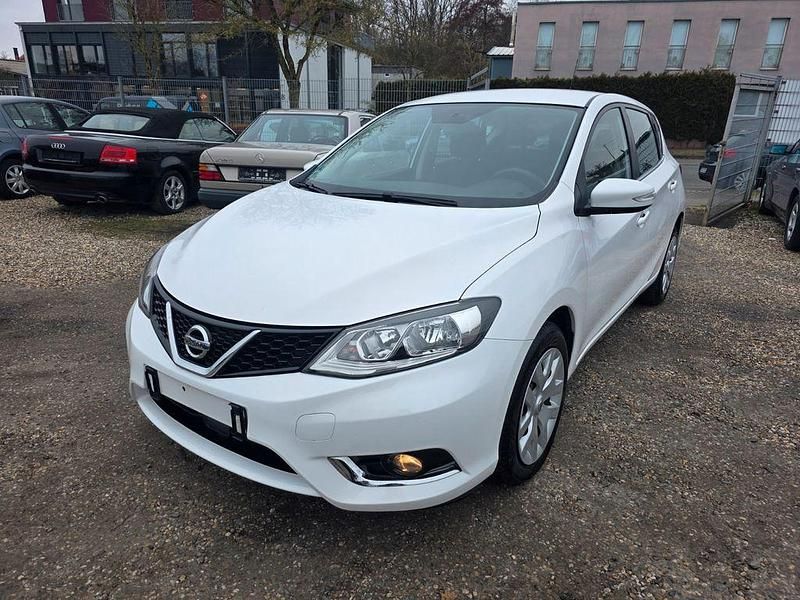 Gebraucht Nissan Pulsar Visia 116 PS (85 kW) 2015 Weiß Kleinwagen