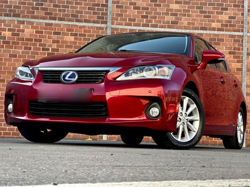 Rot Gebraucht 2011 Lexus CT200h Executive Line Limousine | 12.921 € (Fairer Preis) - Bild 1/4