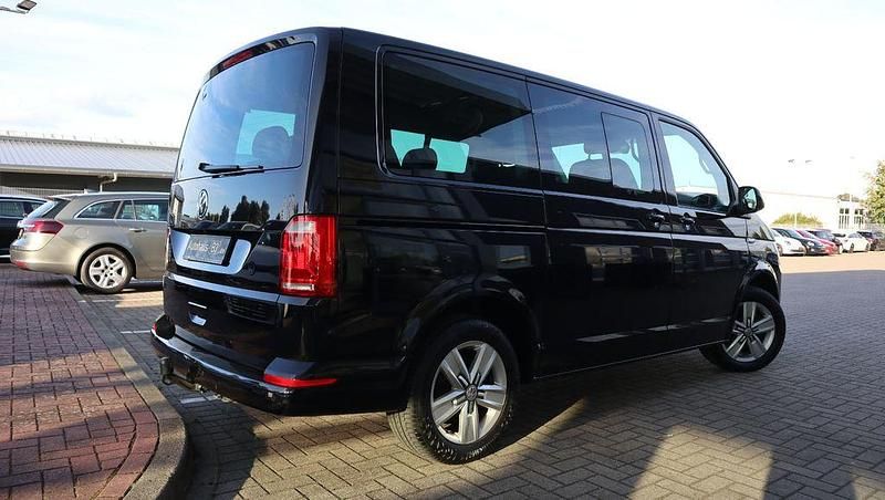 Gebraucht VW Multivan Comfortline 150 PS (110 kW) 2019 Schwarz Van